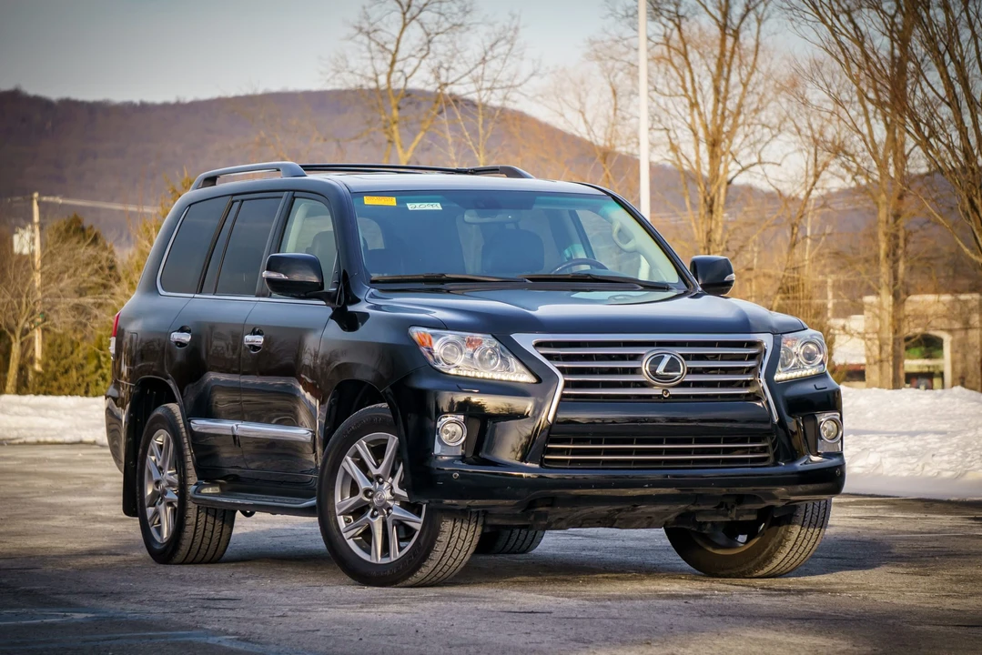 2013 Lexus LX 3rd Gen - Image 2 of 31