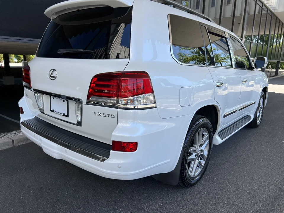 2013 Lexus LX 3rd Gen - Image 16 of 31