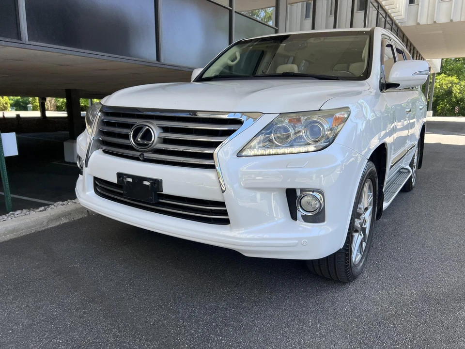 2013 Lexus LX 3rd Gen - Image 5 of 31