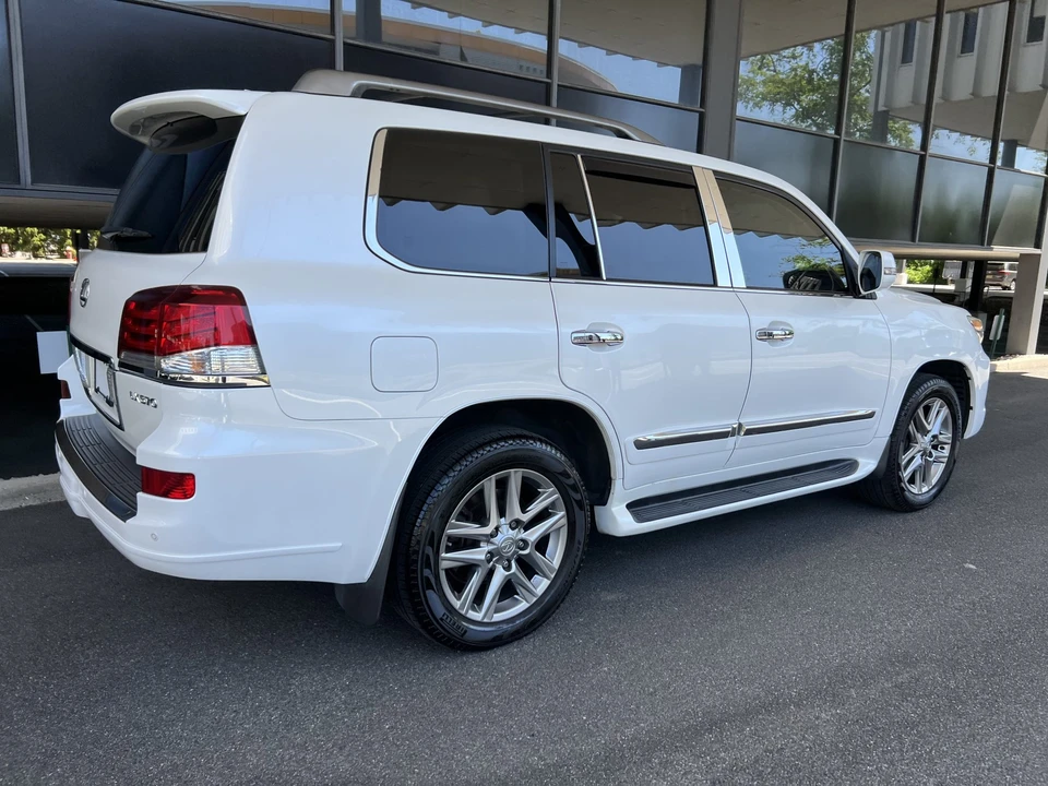 2013 Lexus LX 3rd Gen - Image 19 of 31
