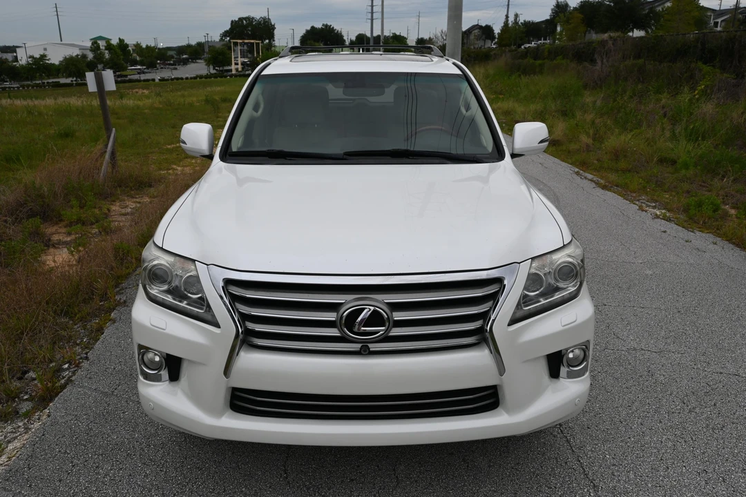 2013 Lexus LX 3rd Gen - Image 18 of 31