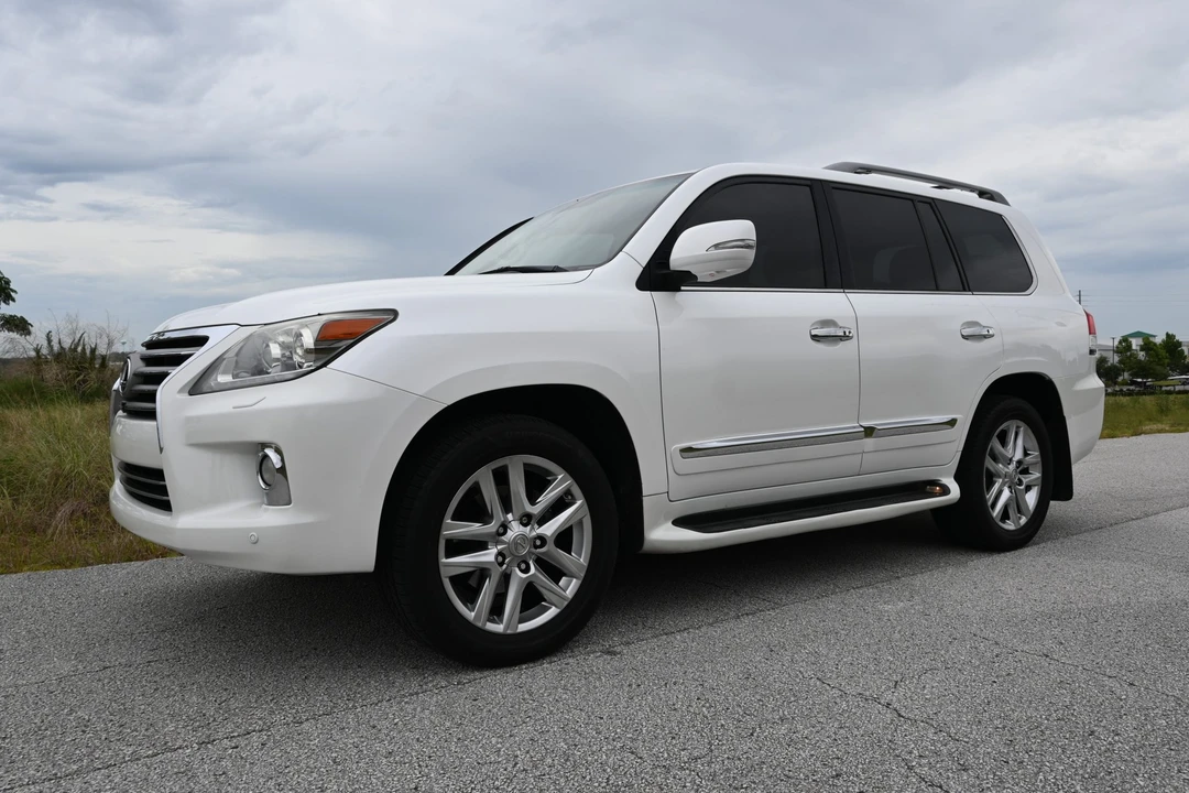 2013 Lexus LX 3rd Gen - Image 8 of 31
