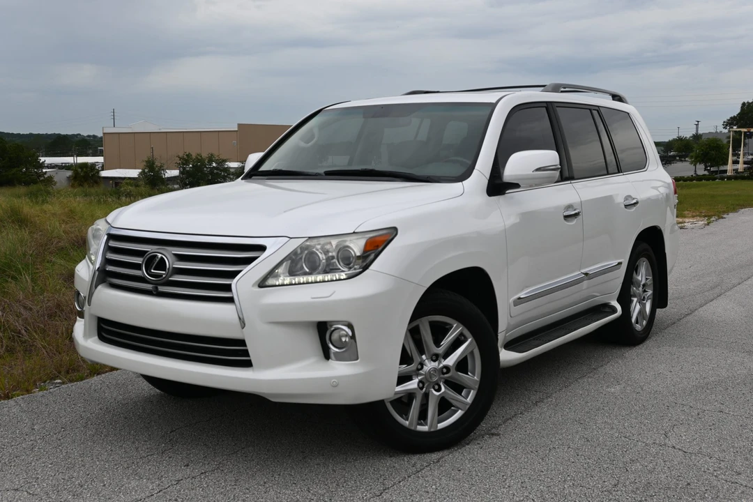 2013 Lexus LX 3rd Gen - Image 14 of 31
