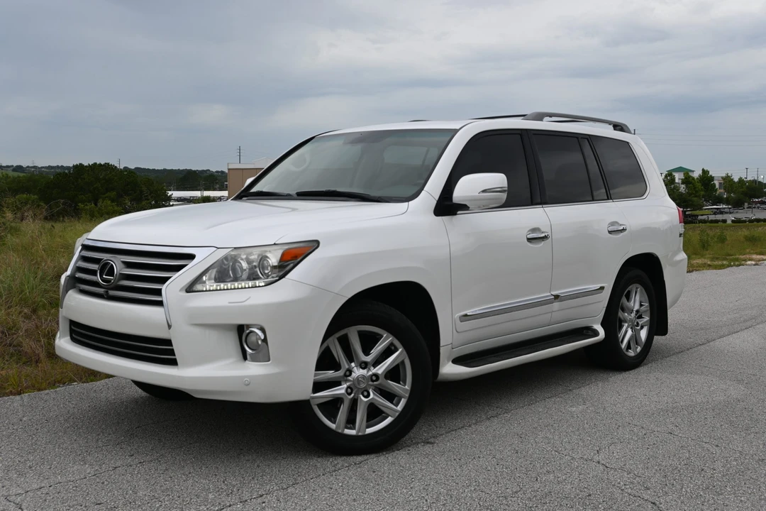 2013 Lexus LX 3rd Gen - Image 10 of 31