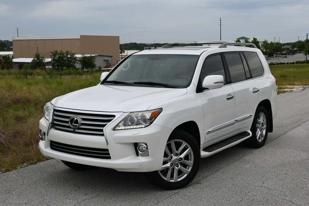 2013 Lexus LX 3rd Gen - Image 12 of 31
