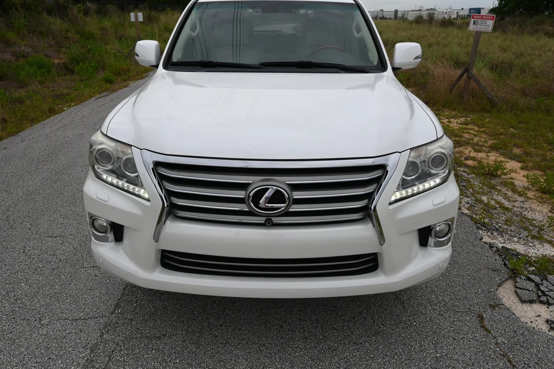 2013 Lexus LX 3rd Gen - Image 19 of 31