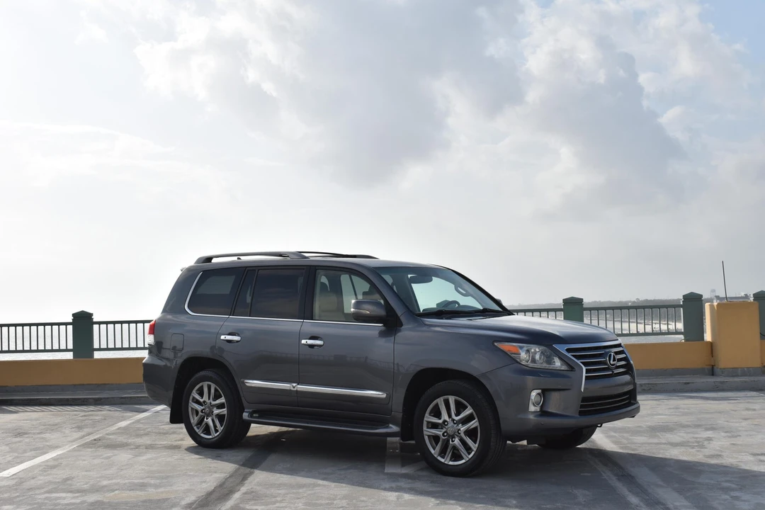 2013 Lexus LX 3rd Gen - Image 8 of 31
