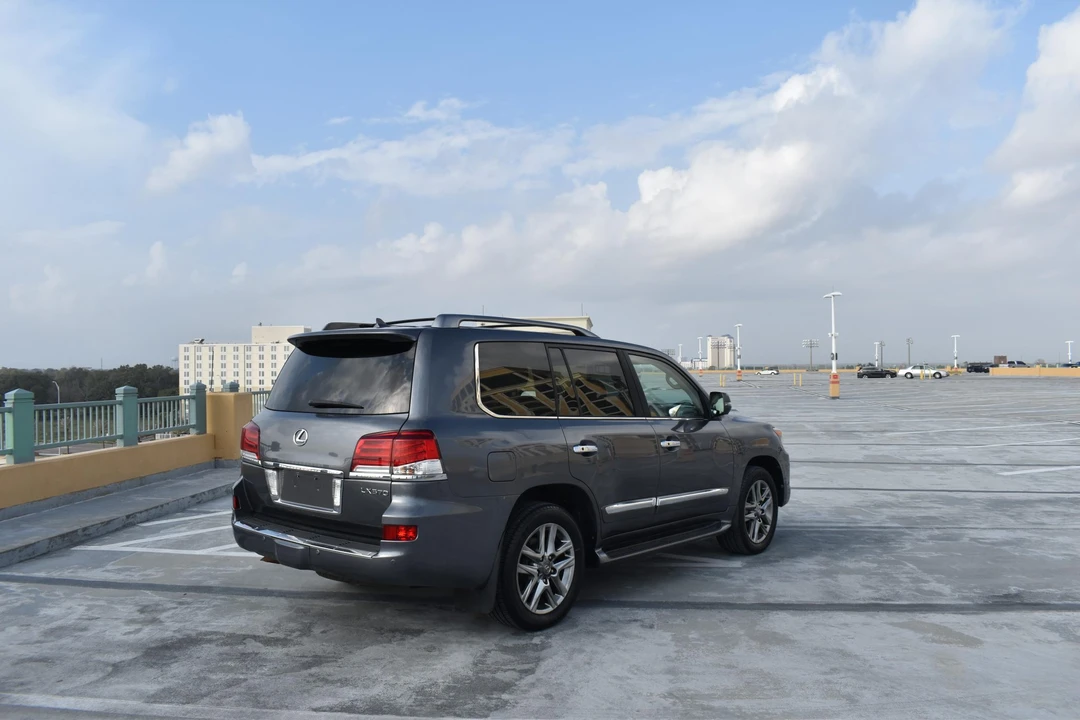 2013 Lexus LX 3rd Gen - Image 15 of 31