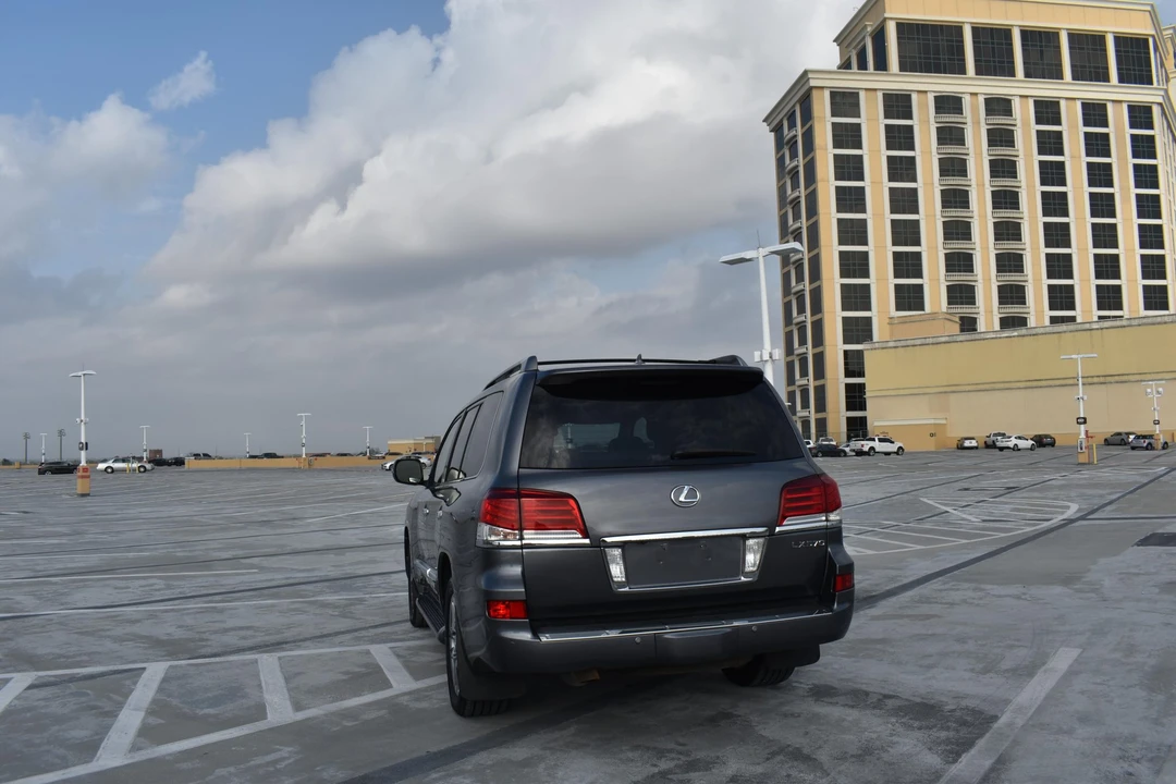 2013 Lexus LX 3rd Gen - Image 19 of 31