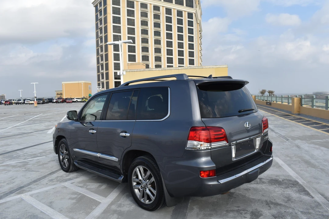 2013 Lexus LX 3rd Gen - Image 21 of 31