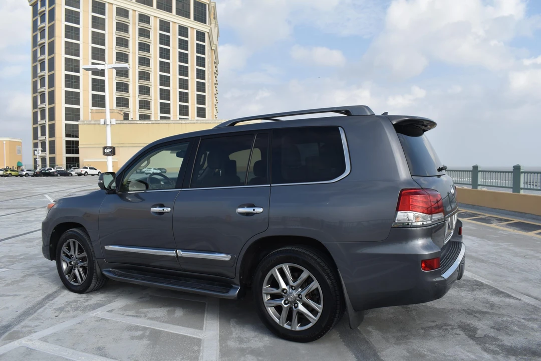 2013 Lexus LX 3rd Gen - Image 22 of 31