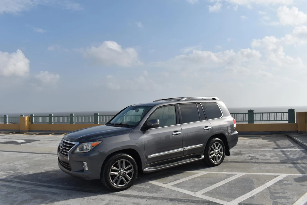 2013 Lexus LX 3rd Gen - Image 26 of 31