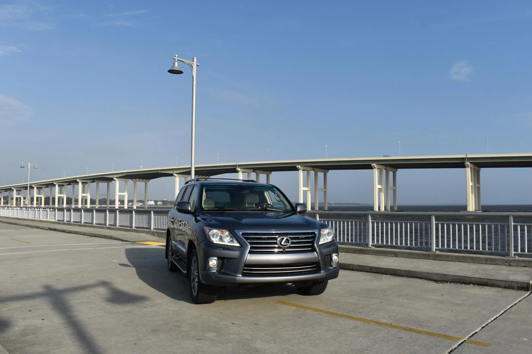 2013 Lexus LX 3rd Gen - Image 30 of 31