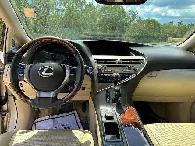 2013 Lexus RX 3rd Gen - Image 20 of 21