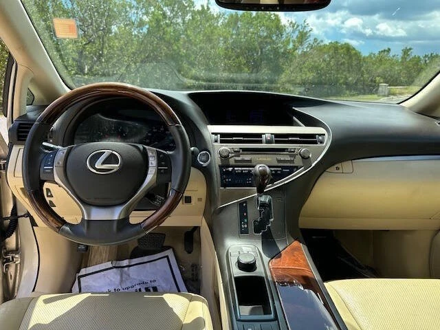 2013 Lexus RX 3rd Gen - Image 20 of 21