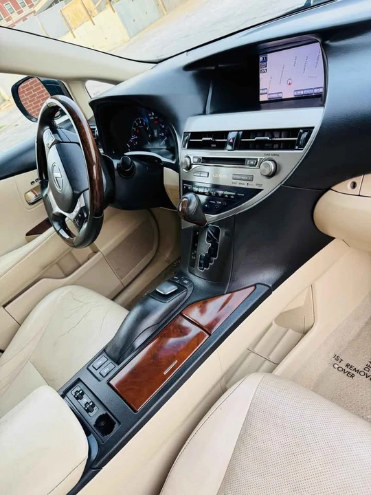 2013 Lexus RX 3rd Gen - Image 15 of 16
