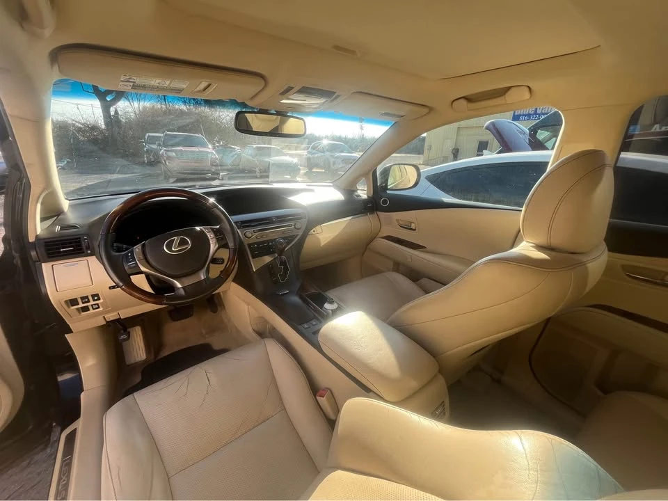 2013 Lexus RX 3rd Gen - Image 9 of 12