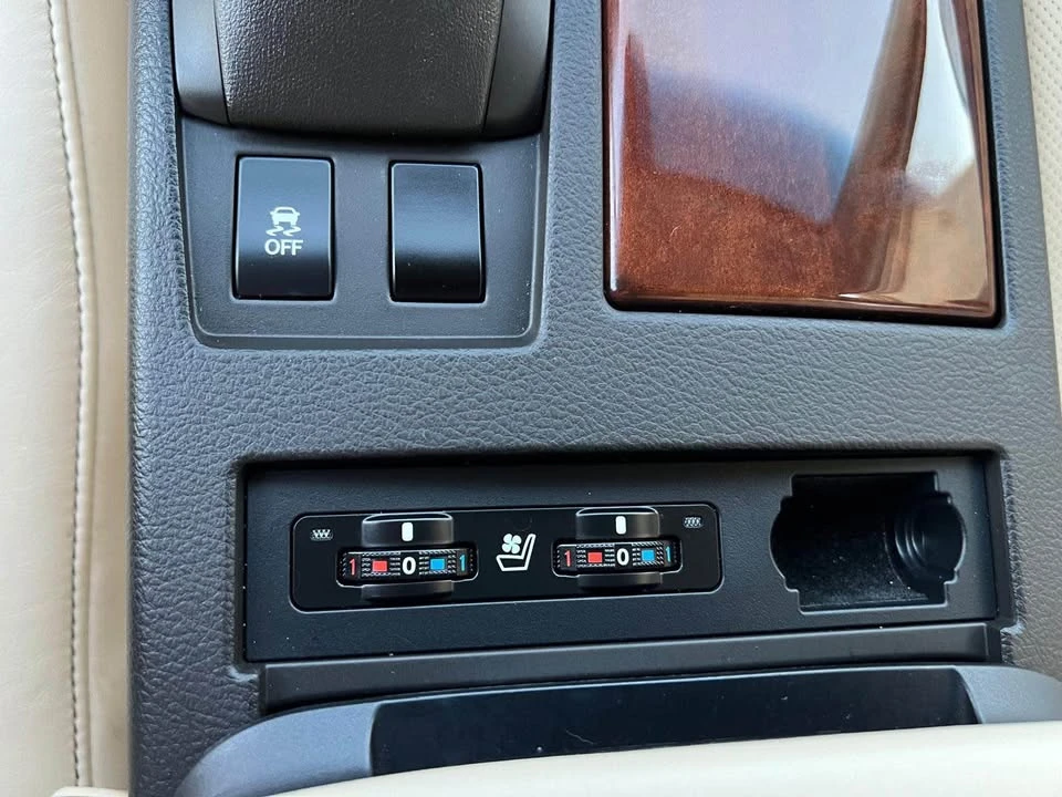 2013 Lexus RX 3rd Gen - Image 13 of 20