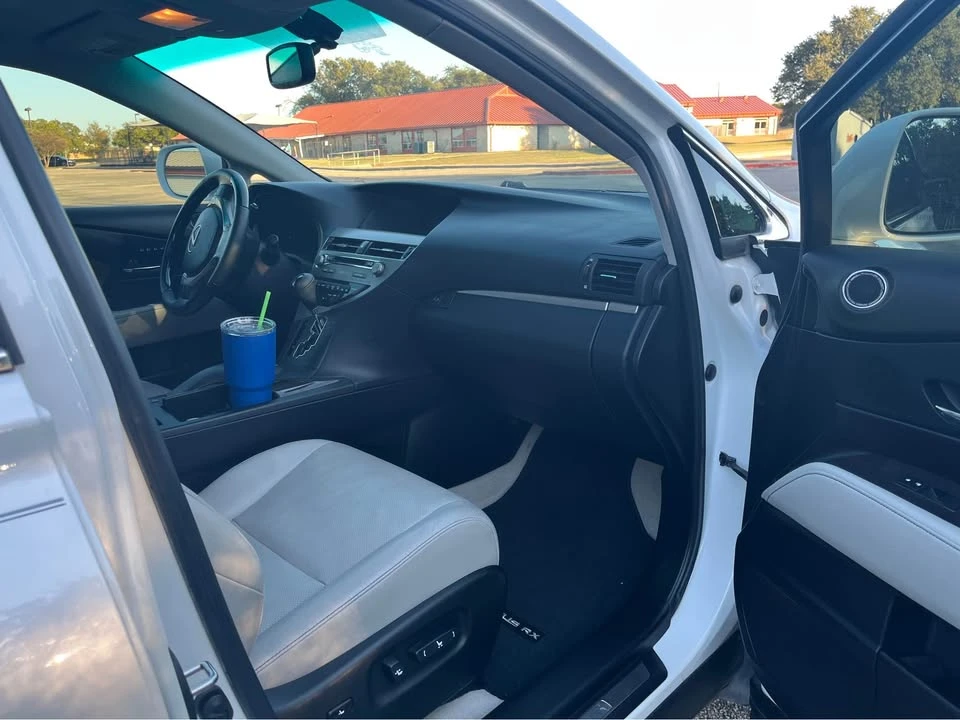 2013 Lexus RX 3rd Gen - Image 11 of 20