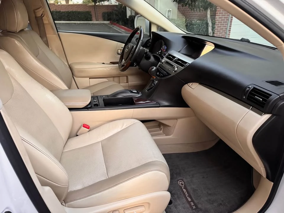 2013 Lexus RX 3rd Gen - Image 11 of 13