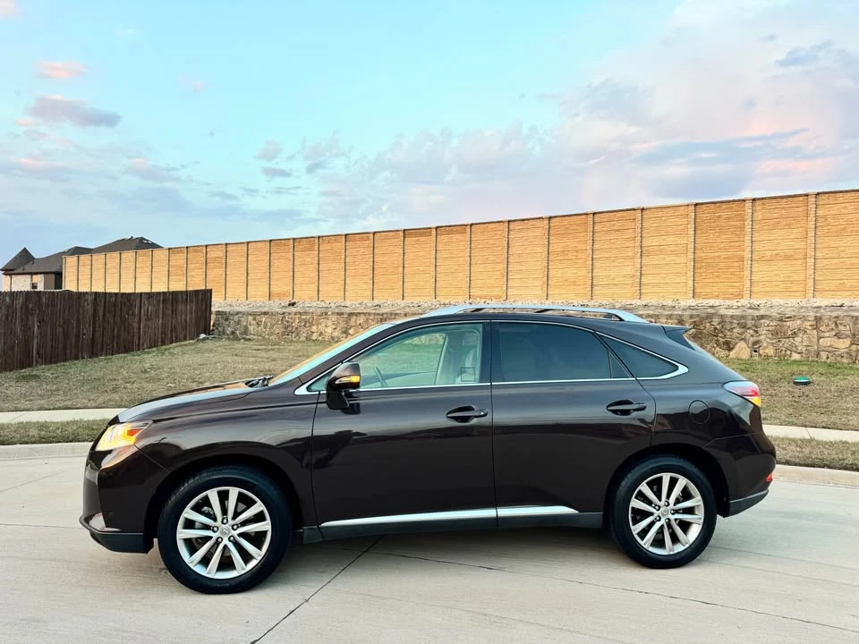 2013 Lexus RX 3rd Gen - Image 9 of 10