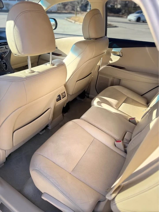 2013 Lexus RX 3rd Gen - Image 10 of 11
