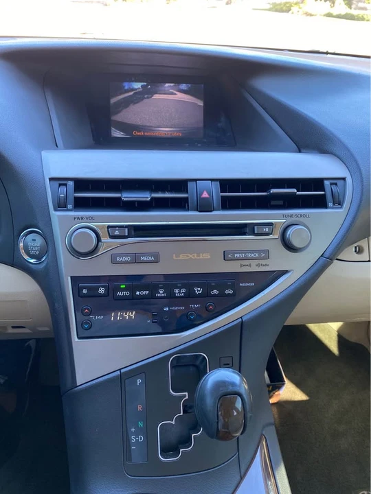2013 Lexus RX 3rd Gen - Image 17 of 18
