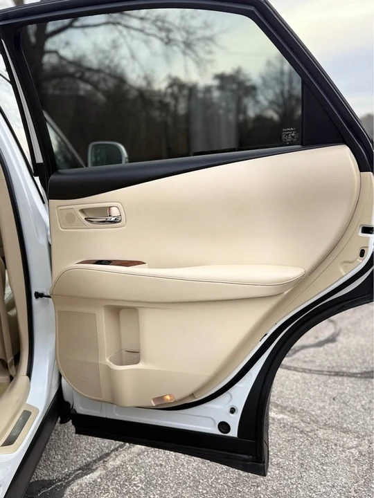2013 Lexus RX 3rd Gen - Image 17 of 20