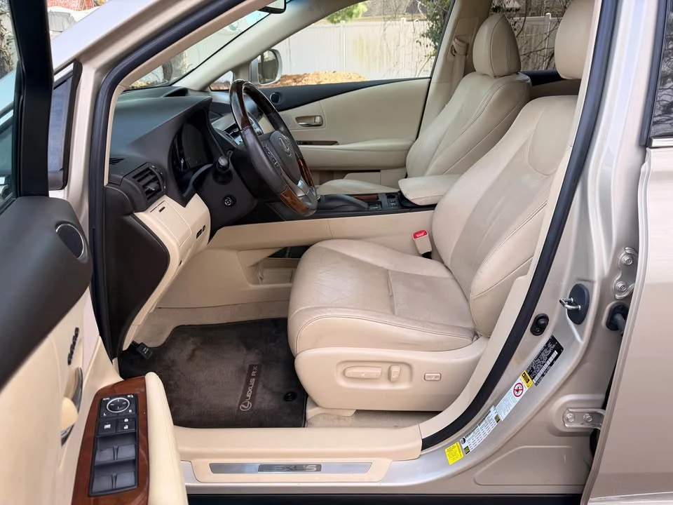 2013 Lexus RX 3rd Gen - Image 12 of 20