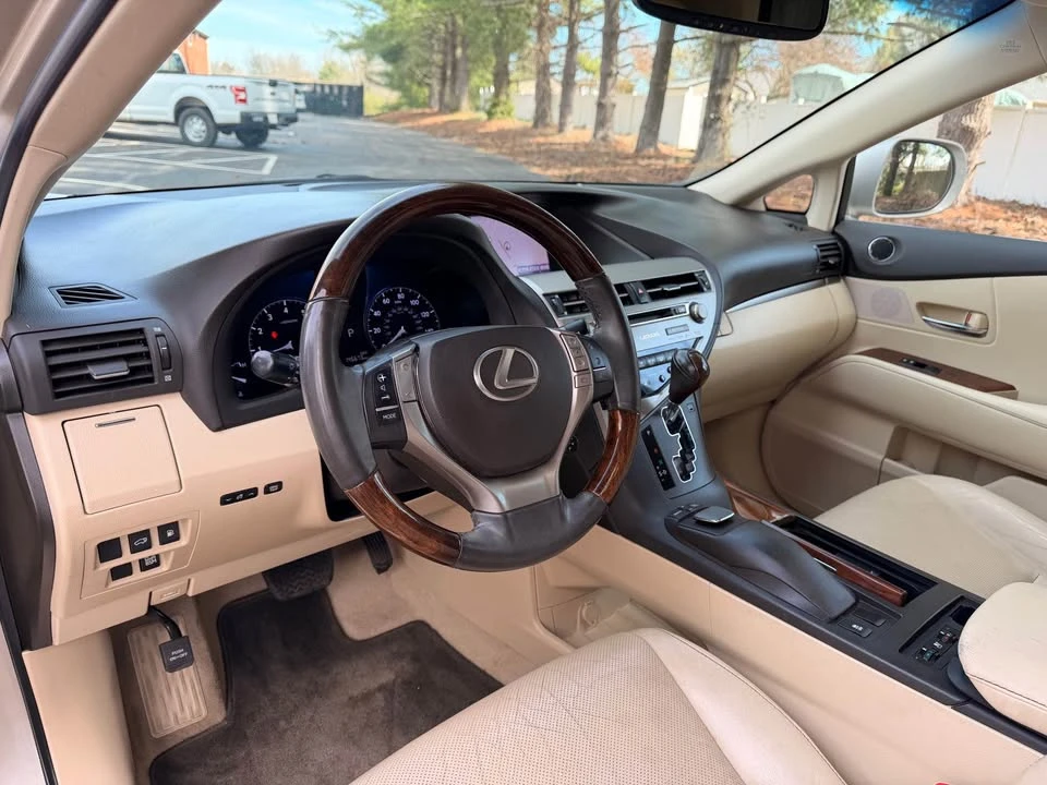 2013 Lexus RX 3rd Gen - Image 13 of 20