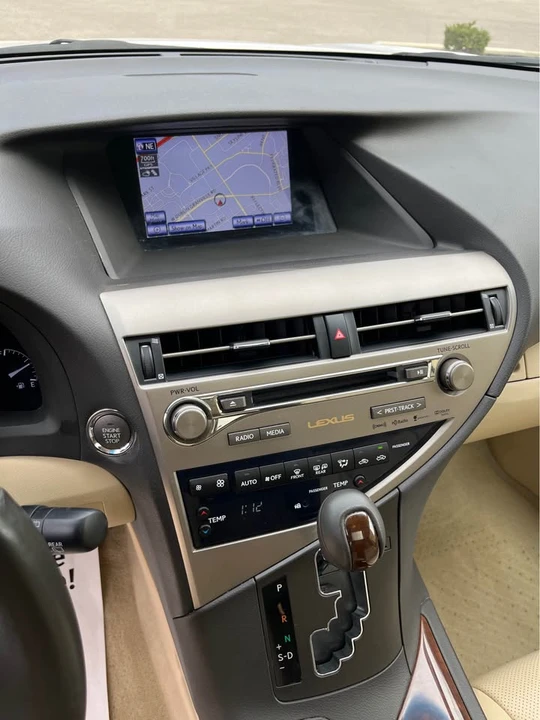 2013 Lexus RX 3rd Gen - Image 16 of 20