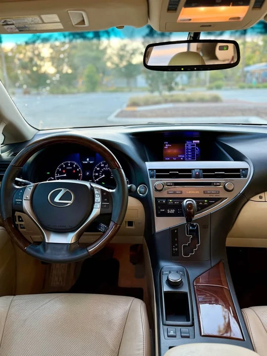2013 Lexus RX 3rd Gen - Image 16 of 19