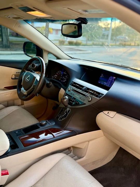 2013 Lexus RX 3rd Gen - Image 12 of 19