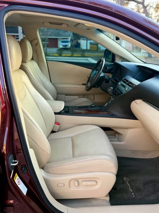 2013 Lexus RX 3rd Gen - Image 11 of 19