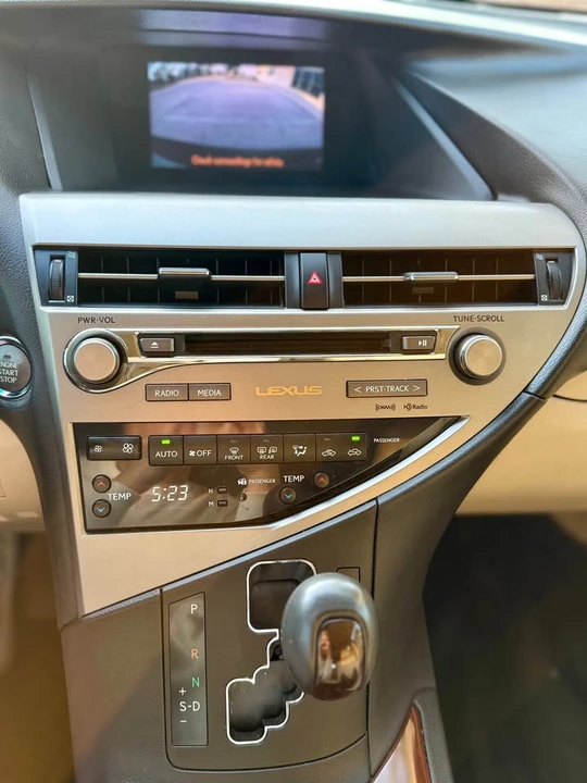 2013 Lexus RX 3rd Gen - Image 17 of 19
