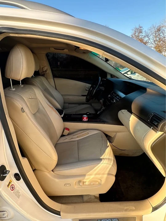 2013 Lexus RX 3rd Gen - Image 11 of 16
