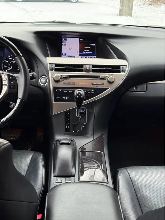 2013 Lexus RX 3rd Gen - Image 11 of 19
