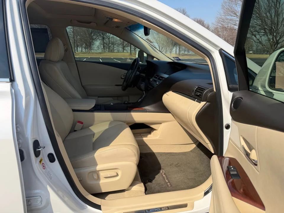 2013 Lexus RX 3rd Gen - Image 19 of 20