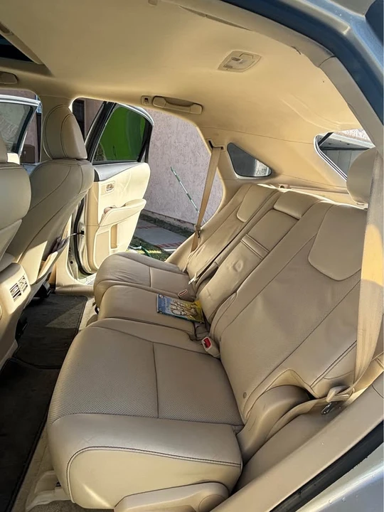 2013 Lexus RX 3rd Gen - Image 16 of 18