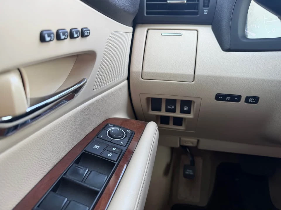 2013 Lexus RX 3rd Gen - Image 13 of 20