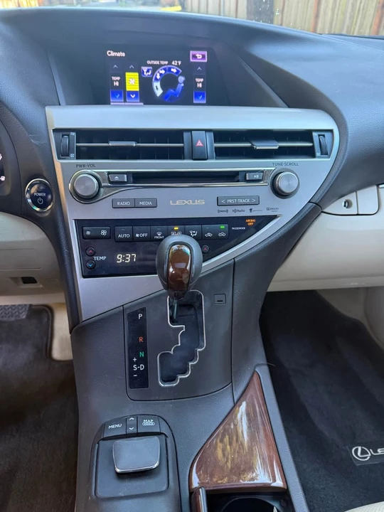 2013 Lexus RX 3rd Gen - Image 10 of 11