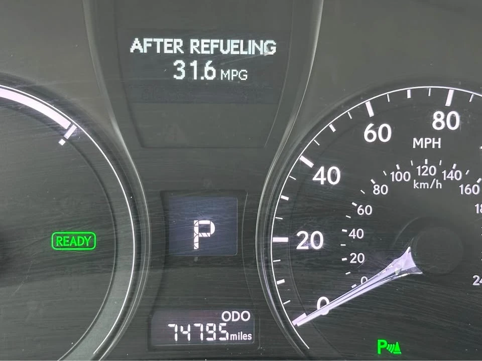 2013 Lexus RX 3rd Gen - Image 11 of 20