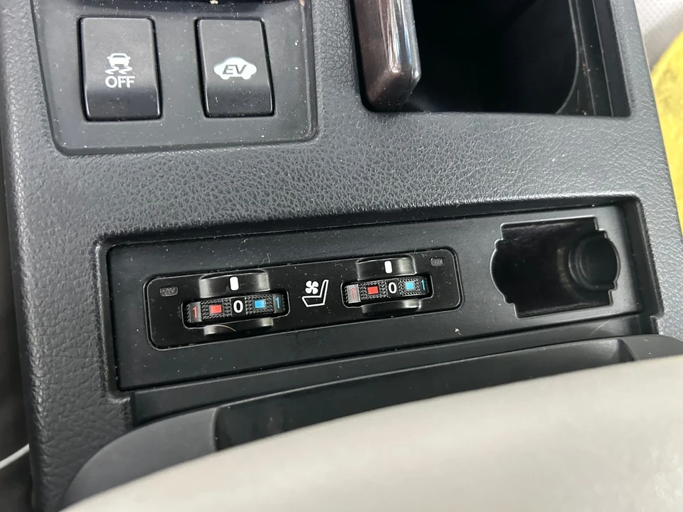 2013 Lexus RX 3rd Gen - Image 15 of 18