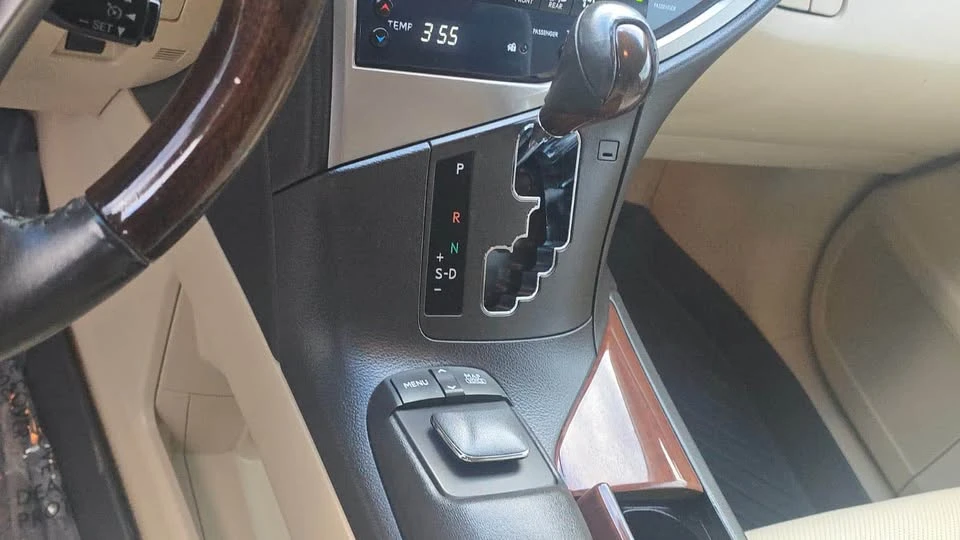 2013 Lexus RX 3rd Gen - Image 9 of 17