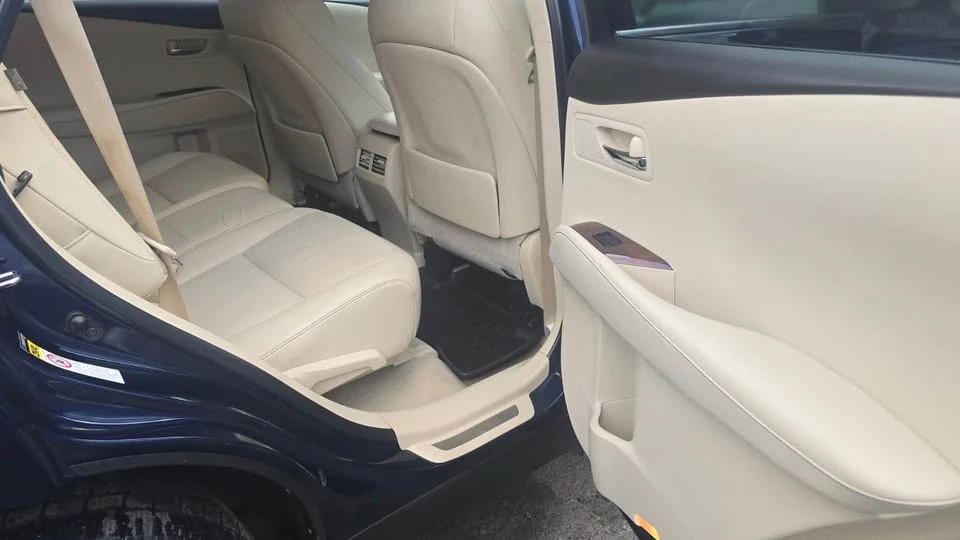 2013 Lexus RX 3rd Gen - Image 15 of 17