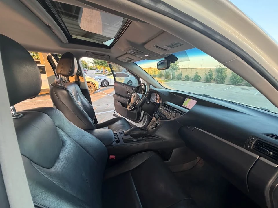 2013 Lexus RX 3rd Gen - Image 19 of 21