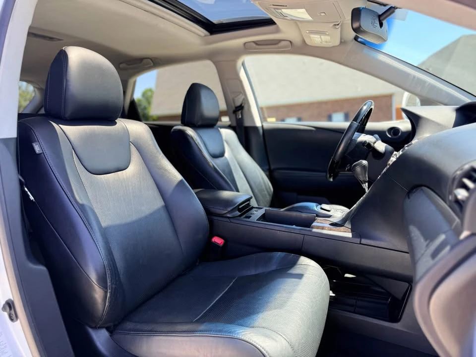 2013 Lexus RX 3rd Gen - Image 12 of 17