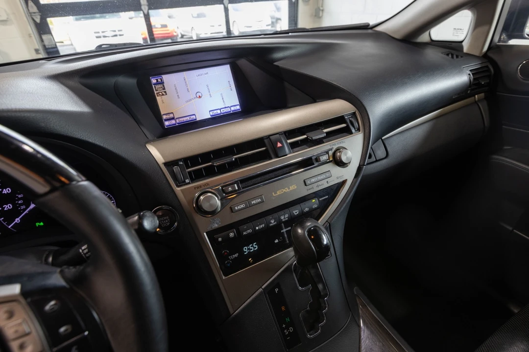 2013 Lexus RX 3rd Gen - Image 25 of 31