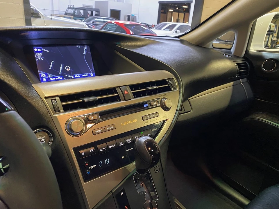 2013 Lexus RX 3rd Gen - Image 22 of 31
