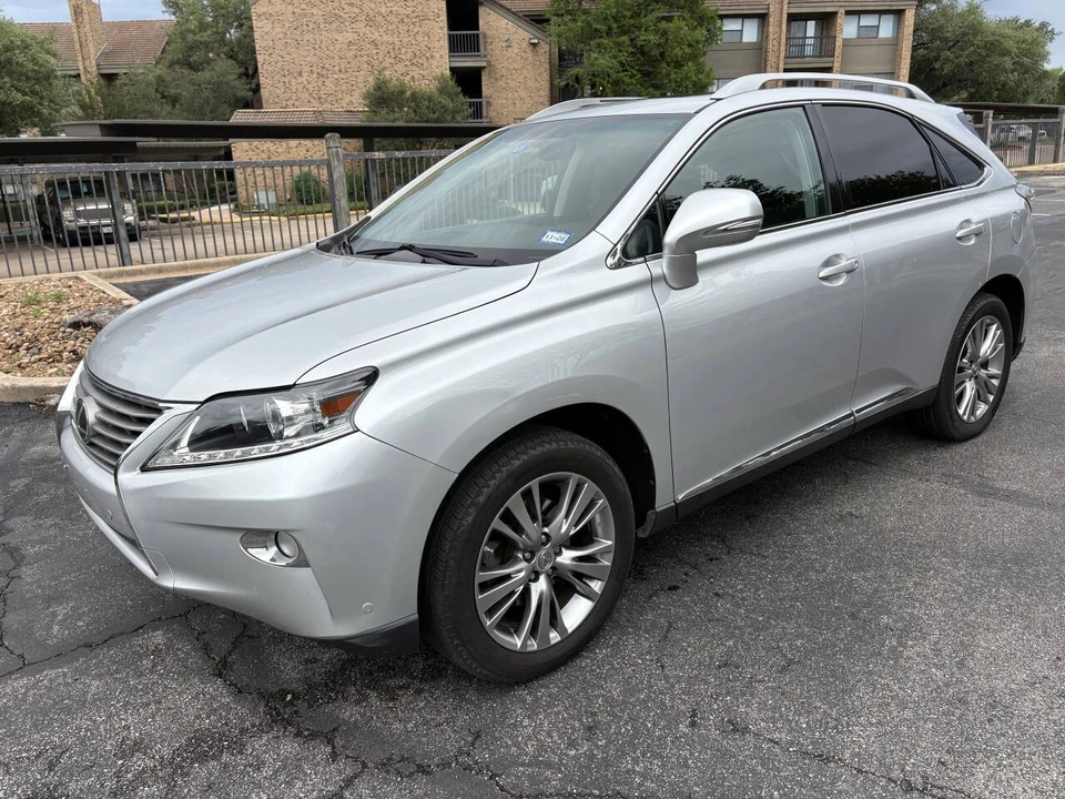 2013 Lexus RX 3rd Gen - Image 8 of 17